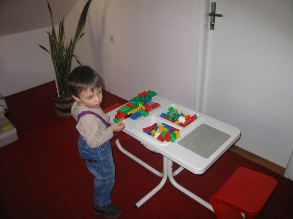 04-duplo-stolecek.jpg
