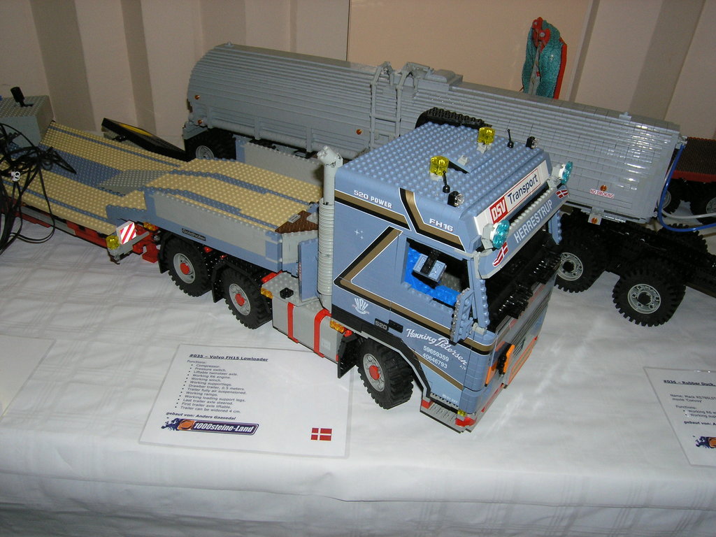 trucks_03.jpg
