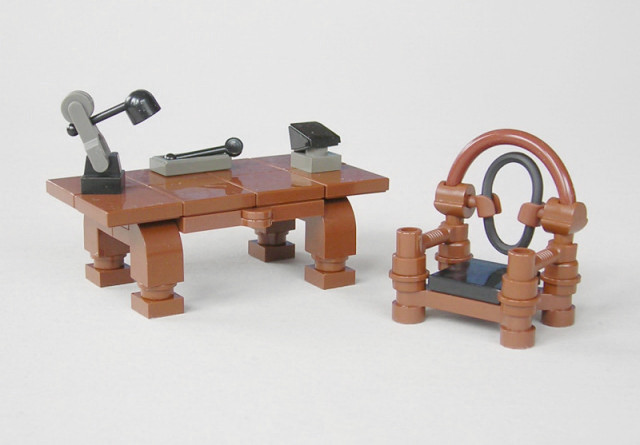 07-desk.jpg