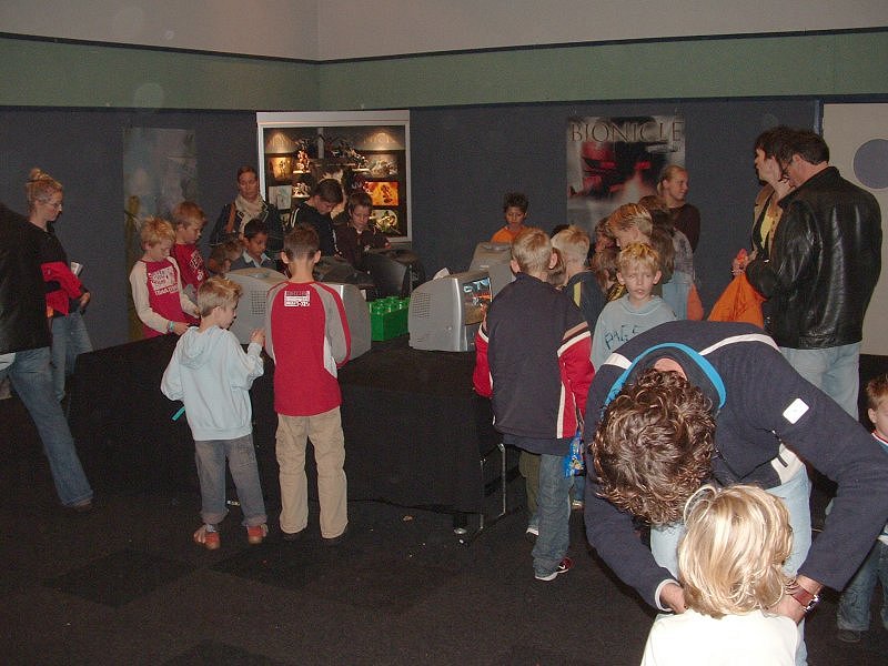 01-04_games_room.jpg