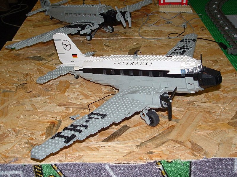 04-12_aeroplane.jpg