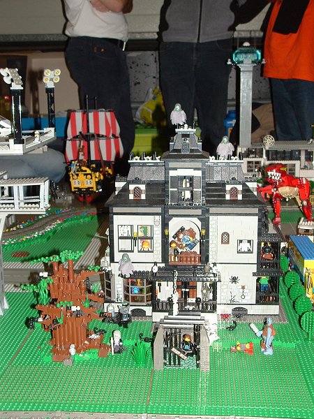 08-02_haunted_house.jpg