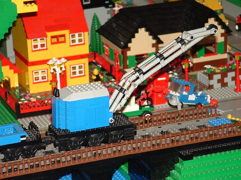 10-02_railway_crane.jpg