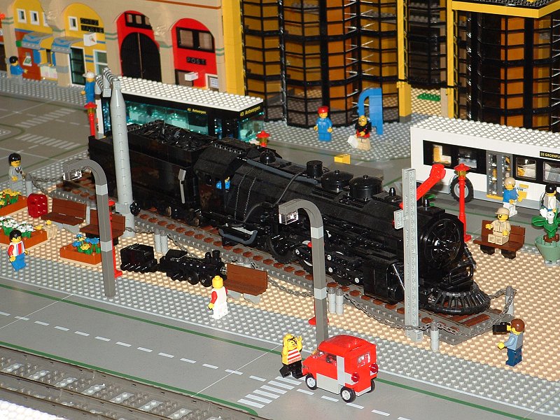 17-06_retired_train.jpg