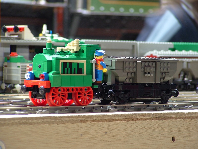 34_ivor_and_jones_the_steam.jpg