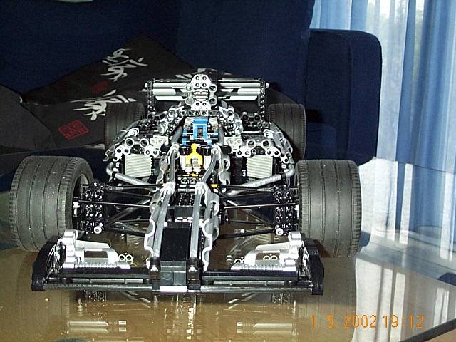 f1-025.jpg
