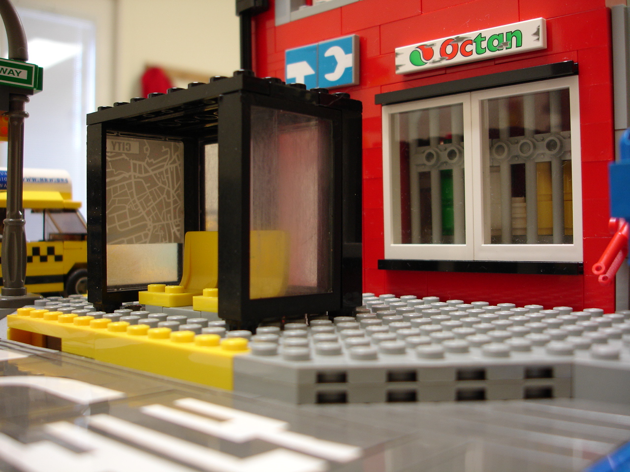 bus_stop_2_049.jpg