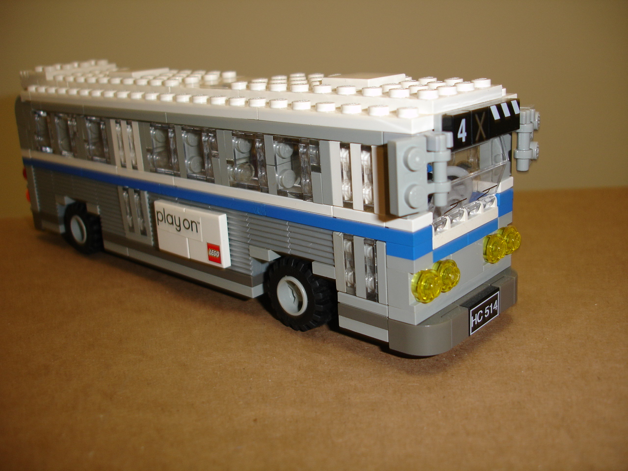 bus_.jpg