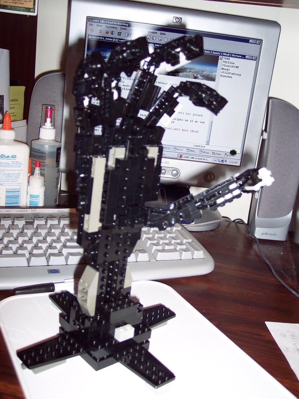 lego_hand_004.jpg