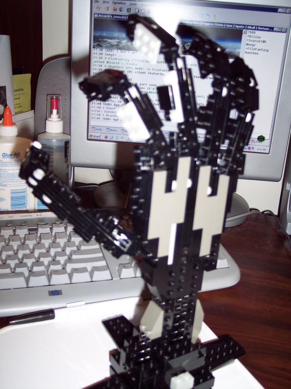 lego_hand_005.jpg