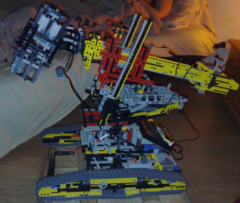 11112008043-001.jpg
