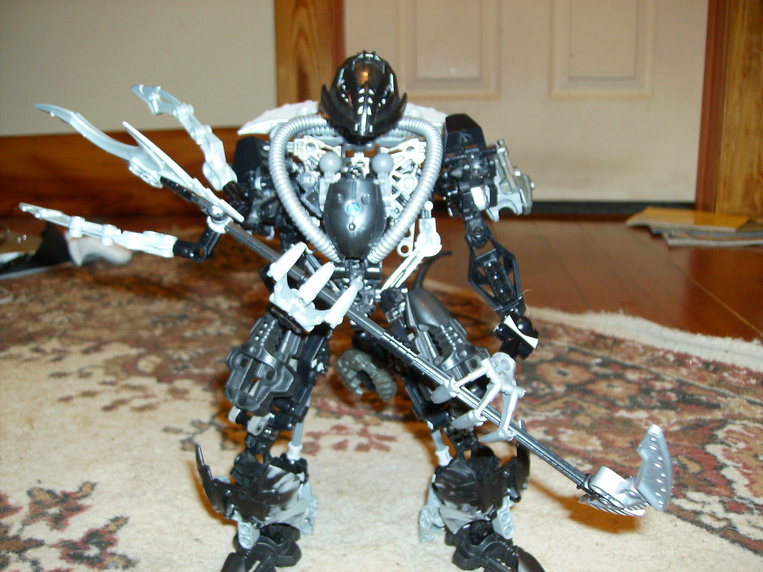 momn_-_bionicle_006.jpg