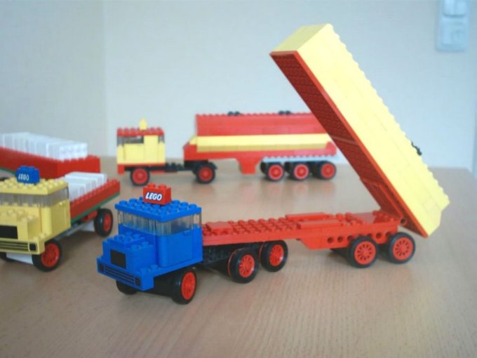 truck-70th-blue-yellow.jpg