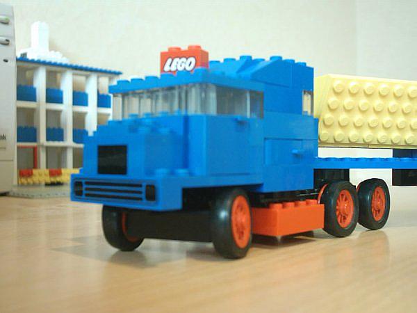 truck1.jpg