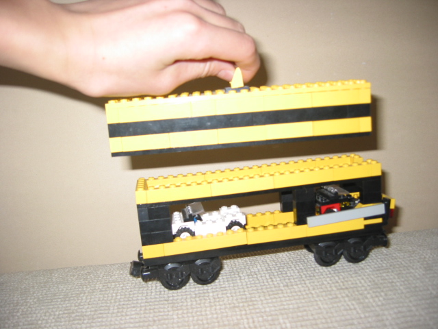 cargo_train2.jpg