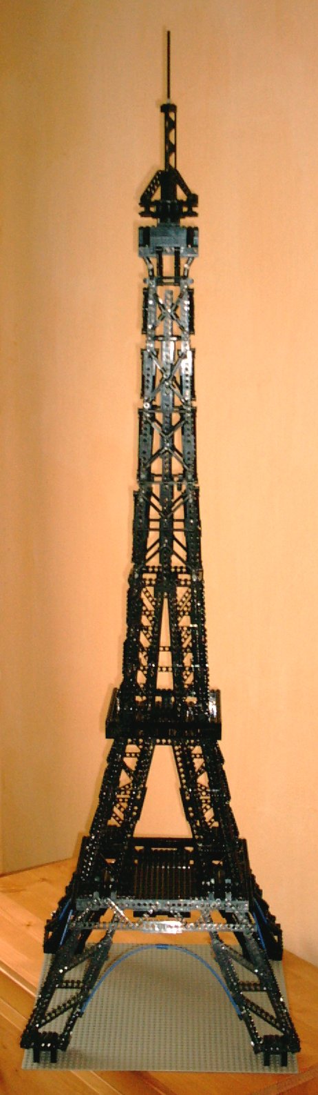 eiffel_full4.jpg