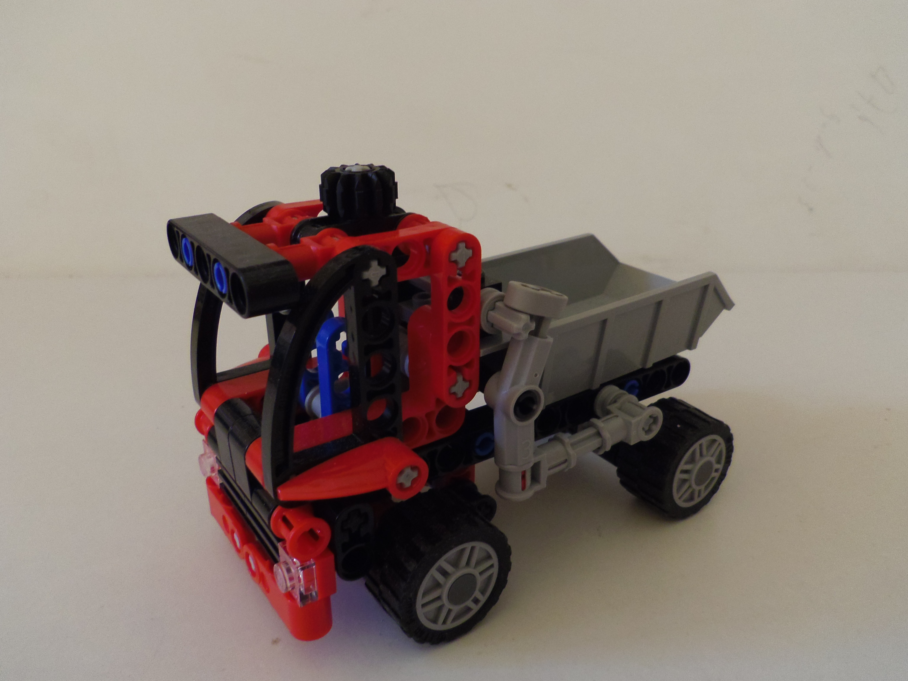 8065-mini_container_truck_0.jpg