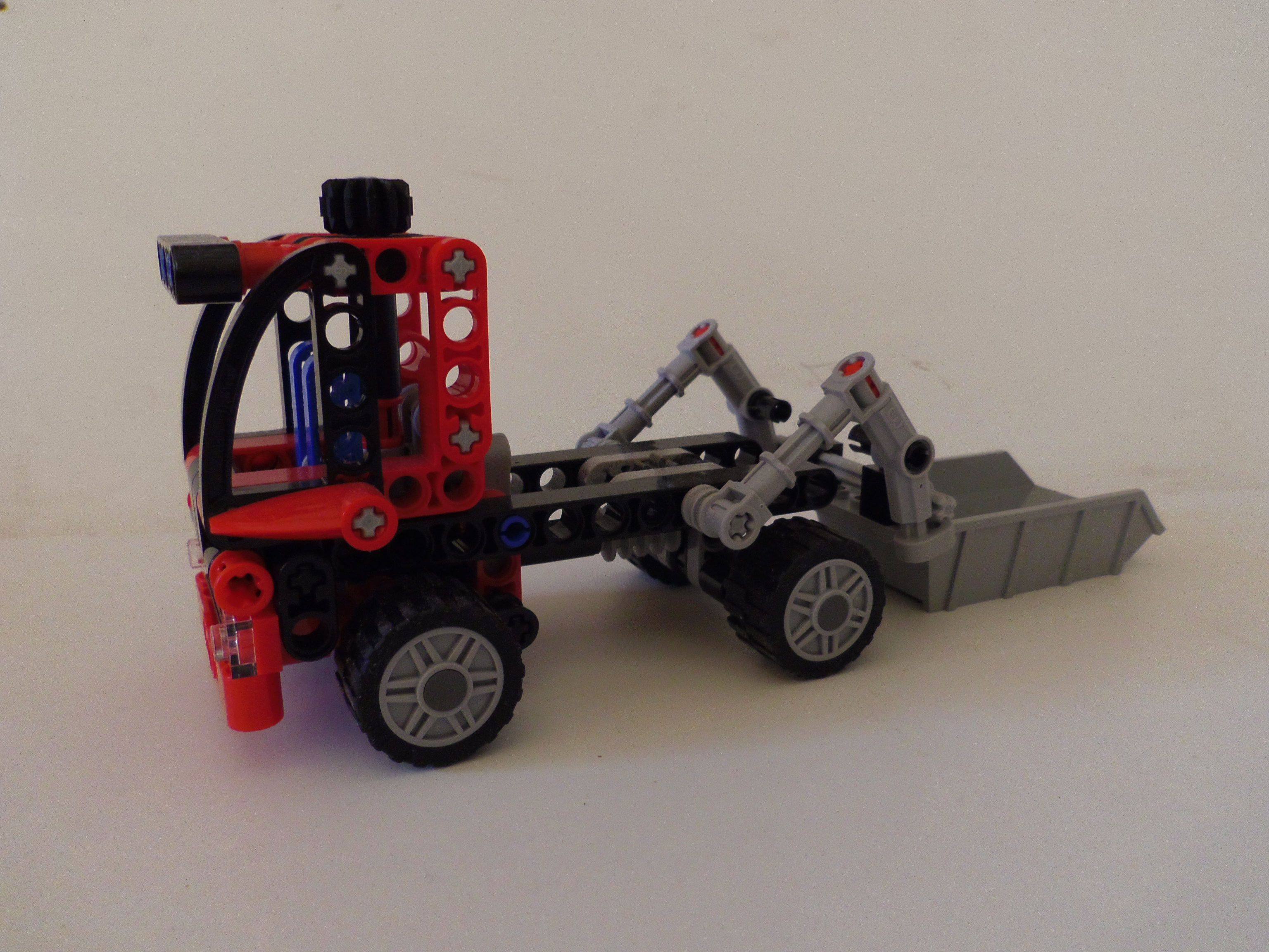 8065-mini_container_truck_1.jpg