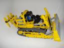 8275-motorized_bulldozer_2.jpg