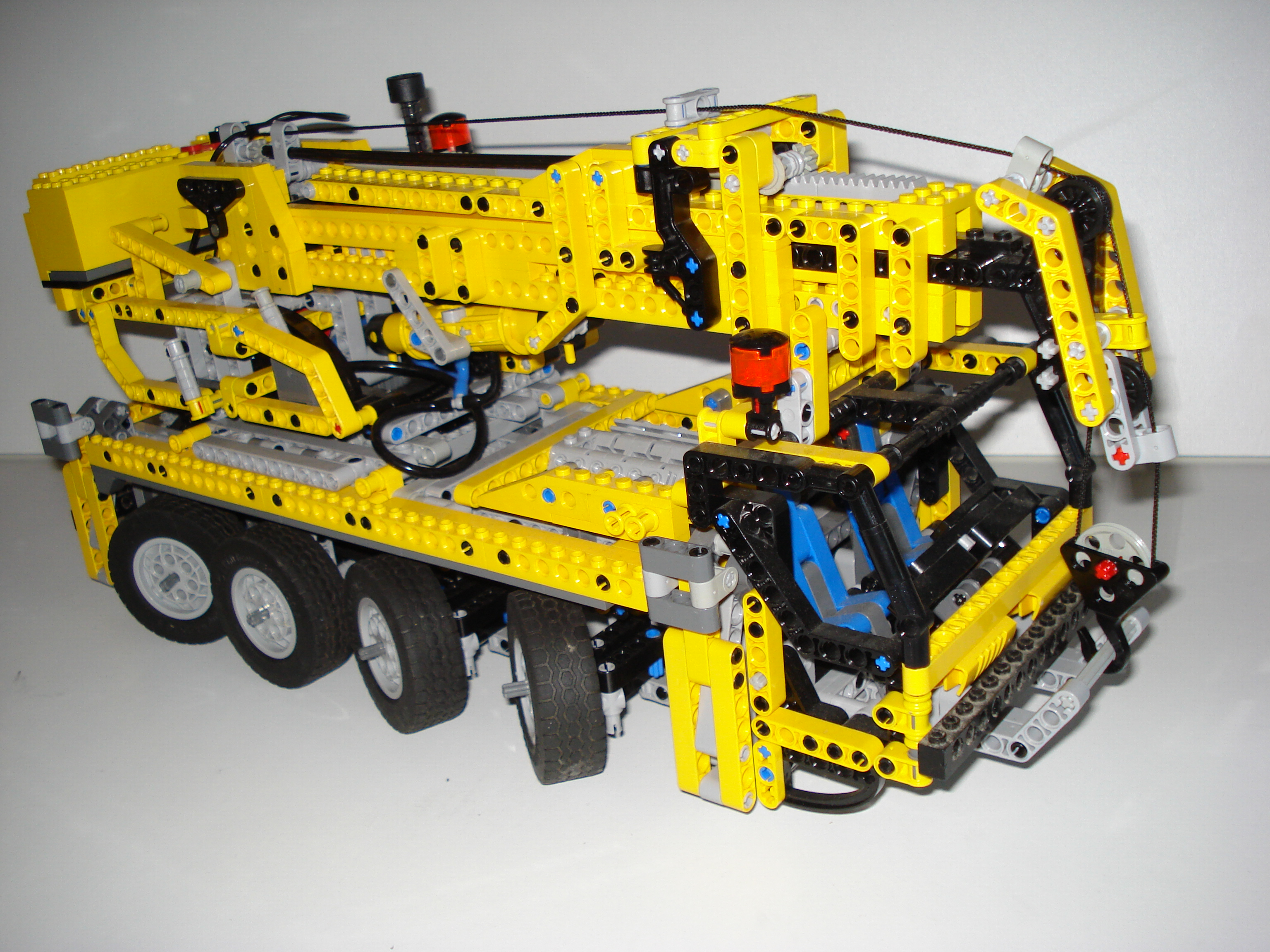 8421-mobile_crane-4.jpg