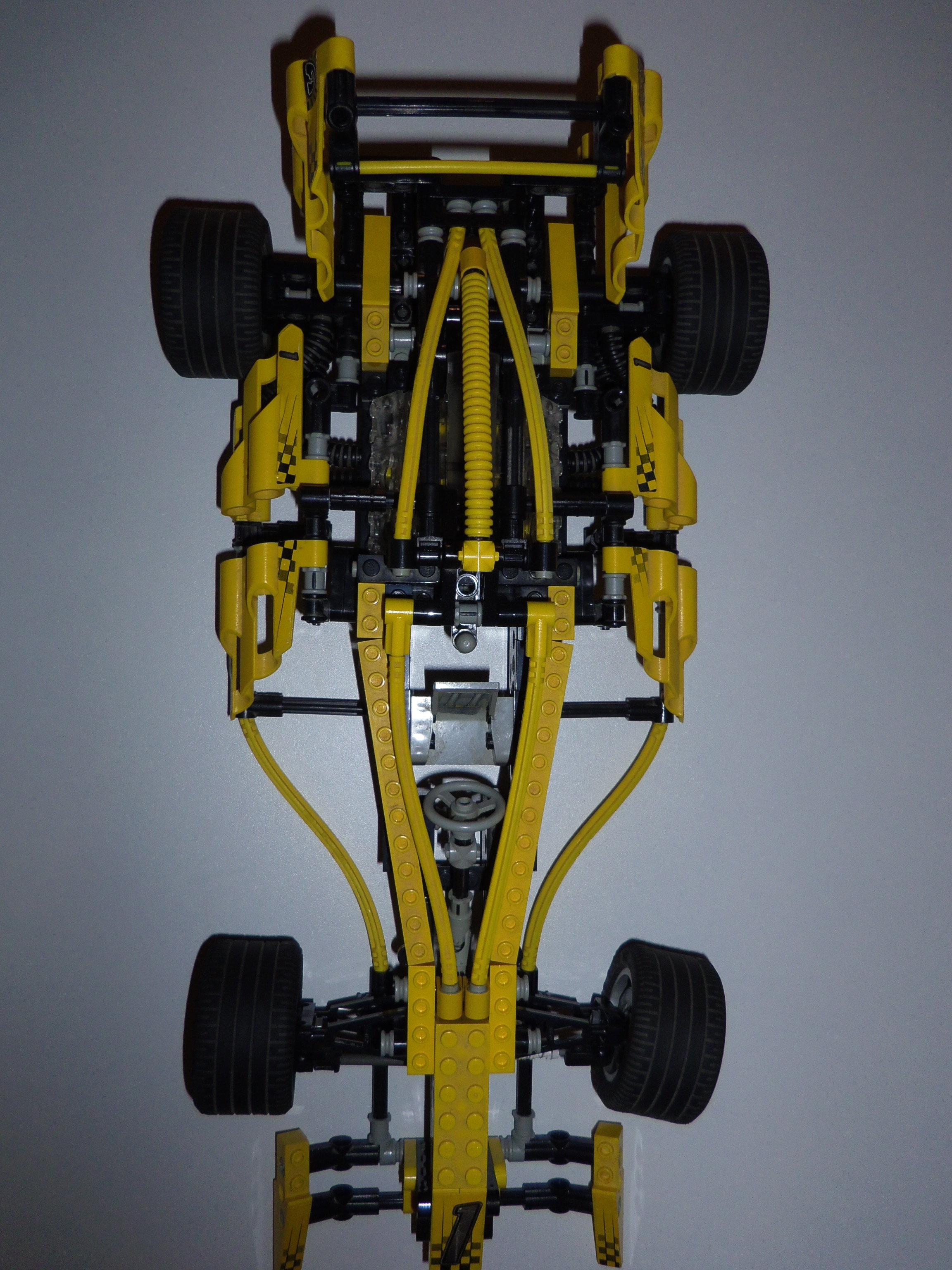 8445-formula_1_racer_3.jpg