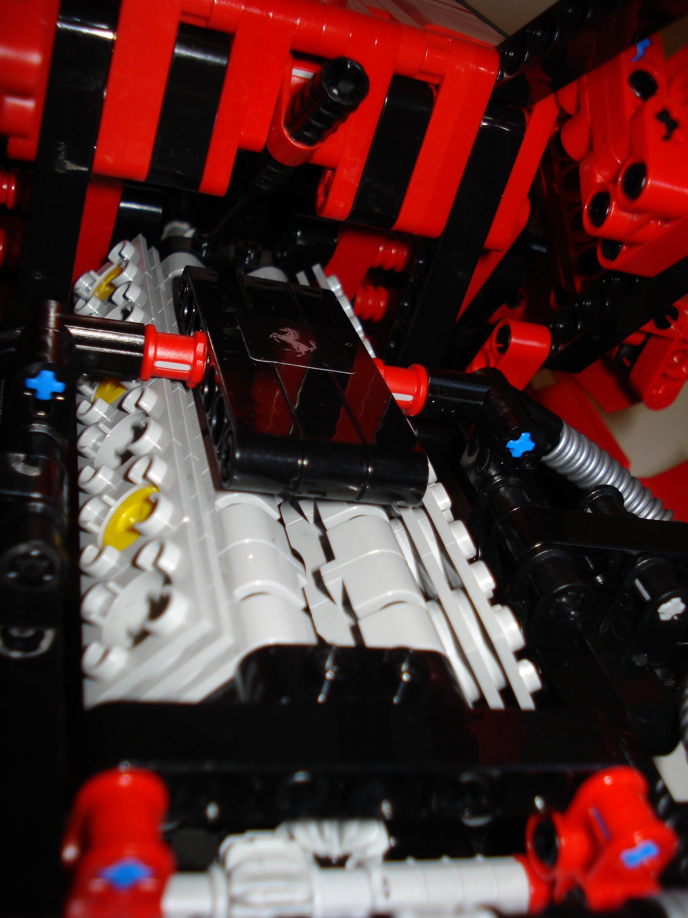 8653-enzo_ferrari-8.jpg