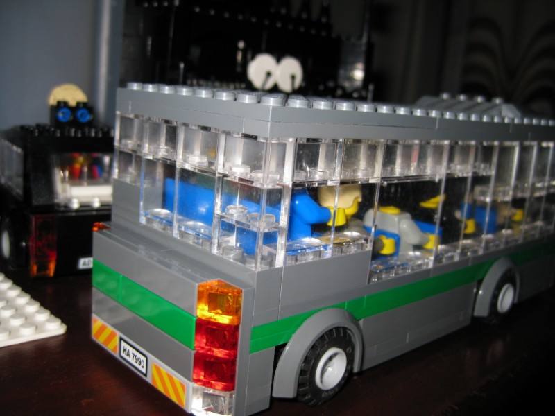 bus002.jpg
