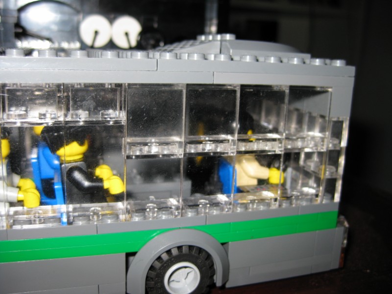 bus003.jpg
