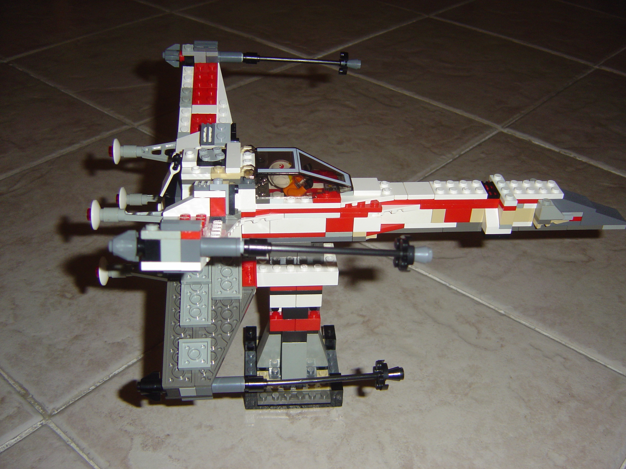 x-wing_starfighter_4.jpg