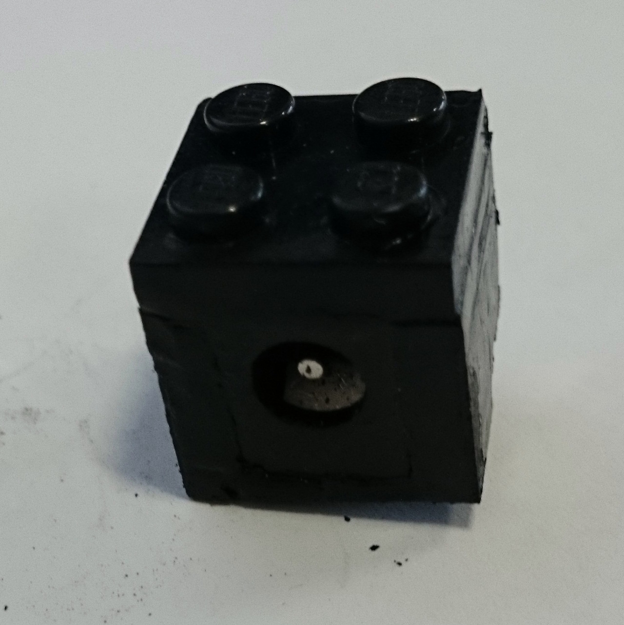 caixademusica-v03-06-brickedplug.jpg