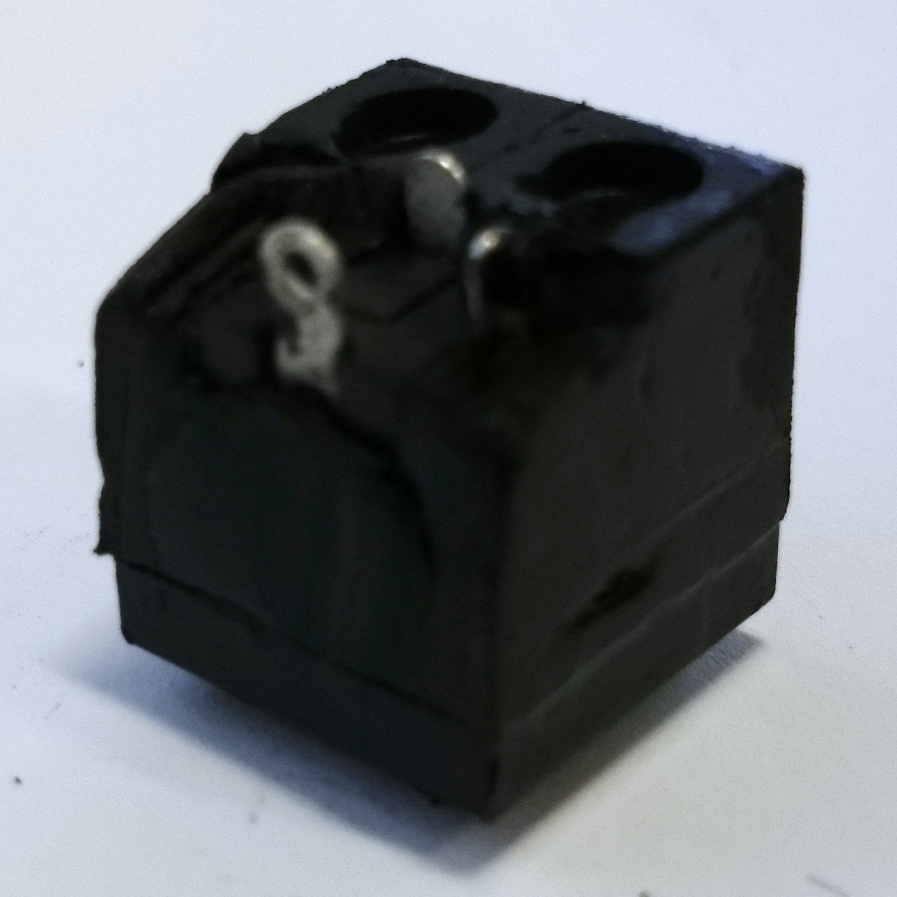 caixademusica-v03-10-brickedplug.jpg