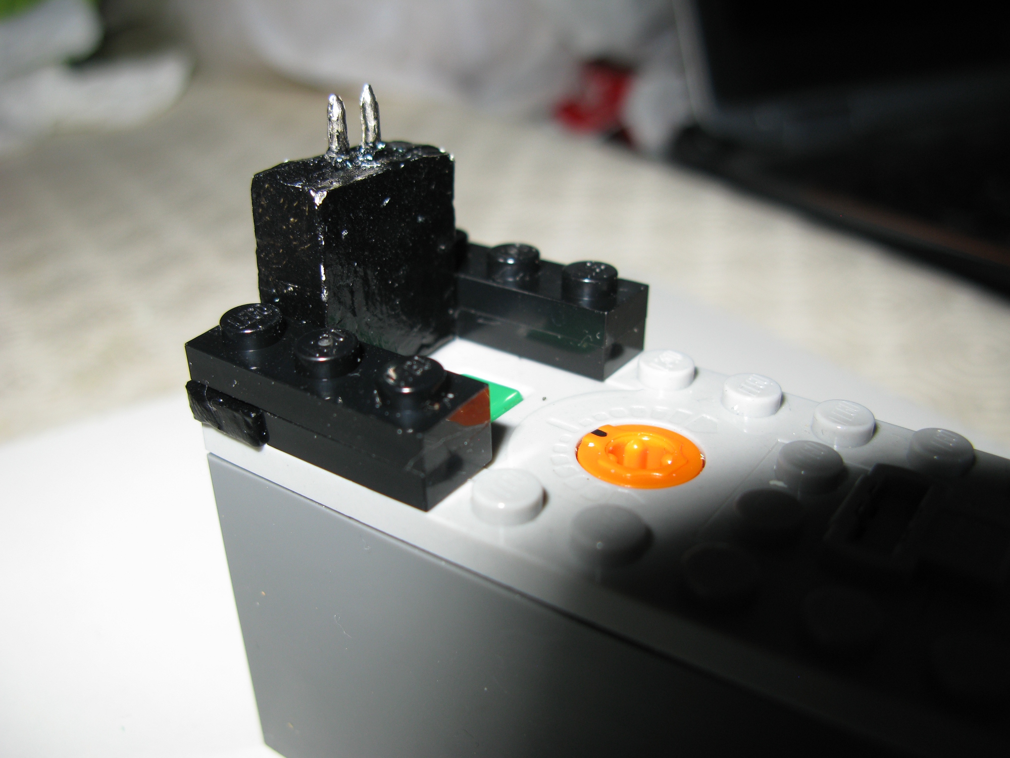 caixademusica-v03-25-jack-inplace.jpg