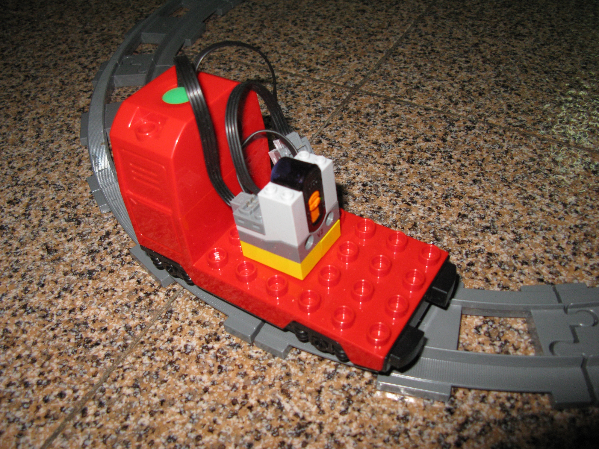 duplotrainmod02.jpg