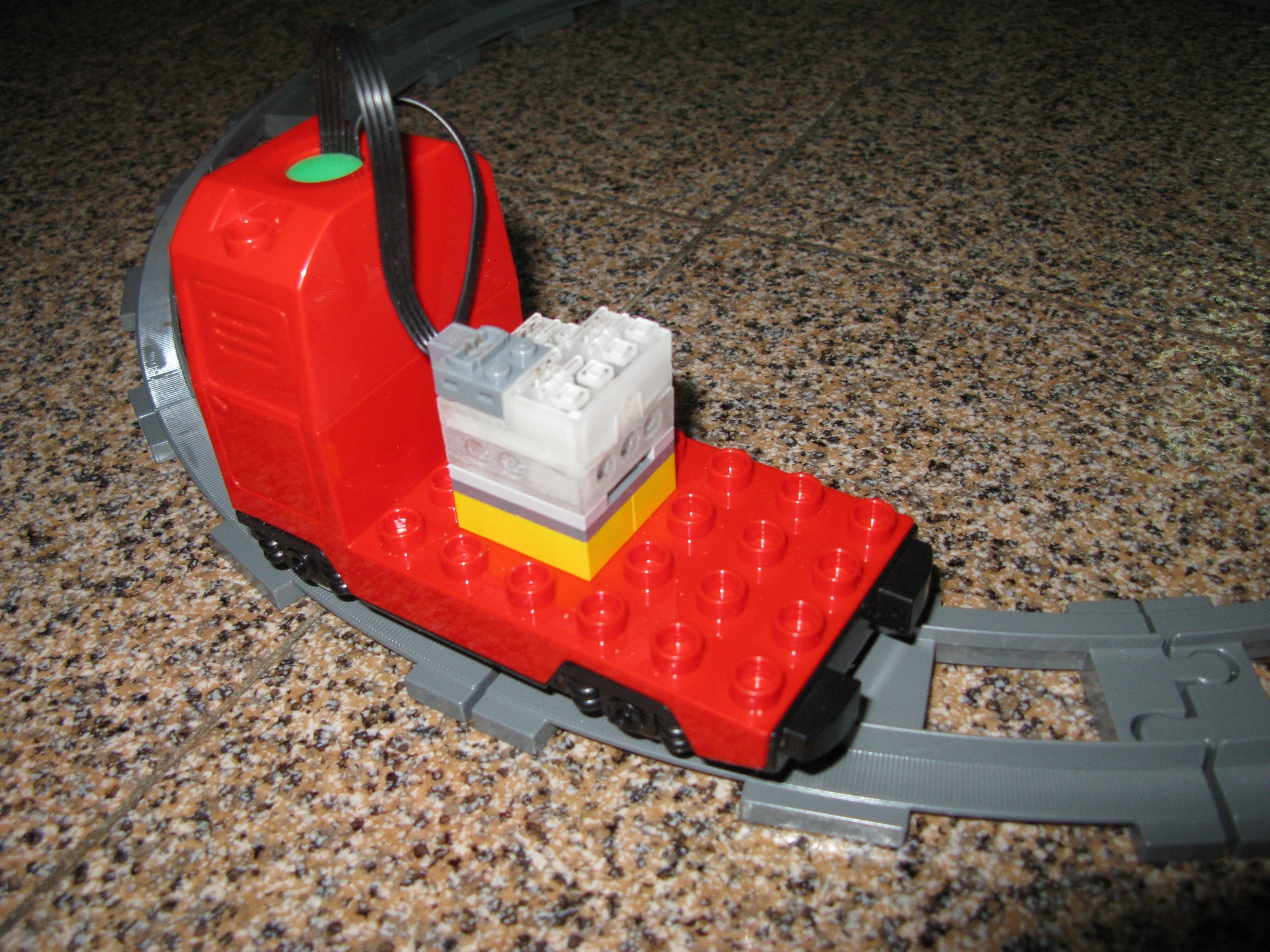 duplotrainmod03.jpg