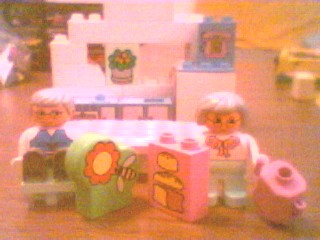 duplo-kitchen.jpg