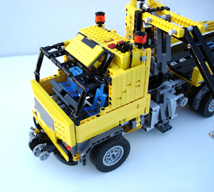 8421-moc-cabine.jpg