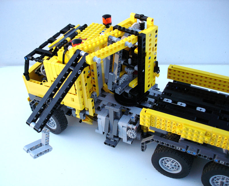 8421-moc-crane1.jpg