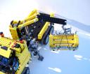 8421-moc-lifting3.jpg