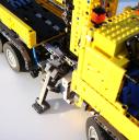 8421-moc-outtrigger.jpg