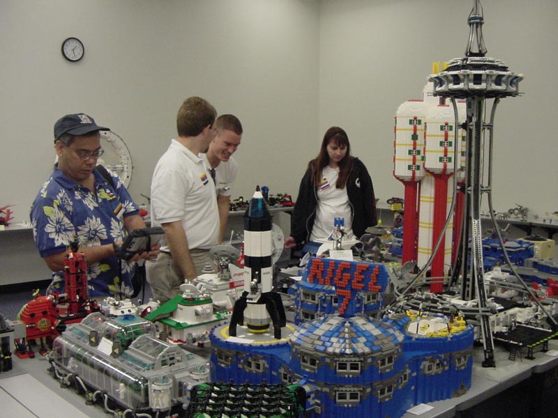 moonbase00.jpg
