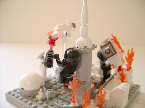 micro-moonbase-attack-6.jpg