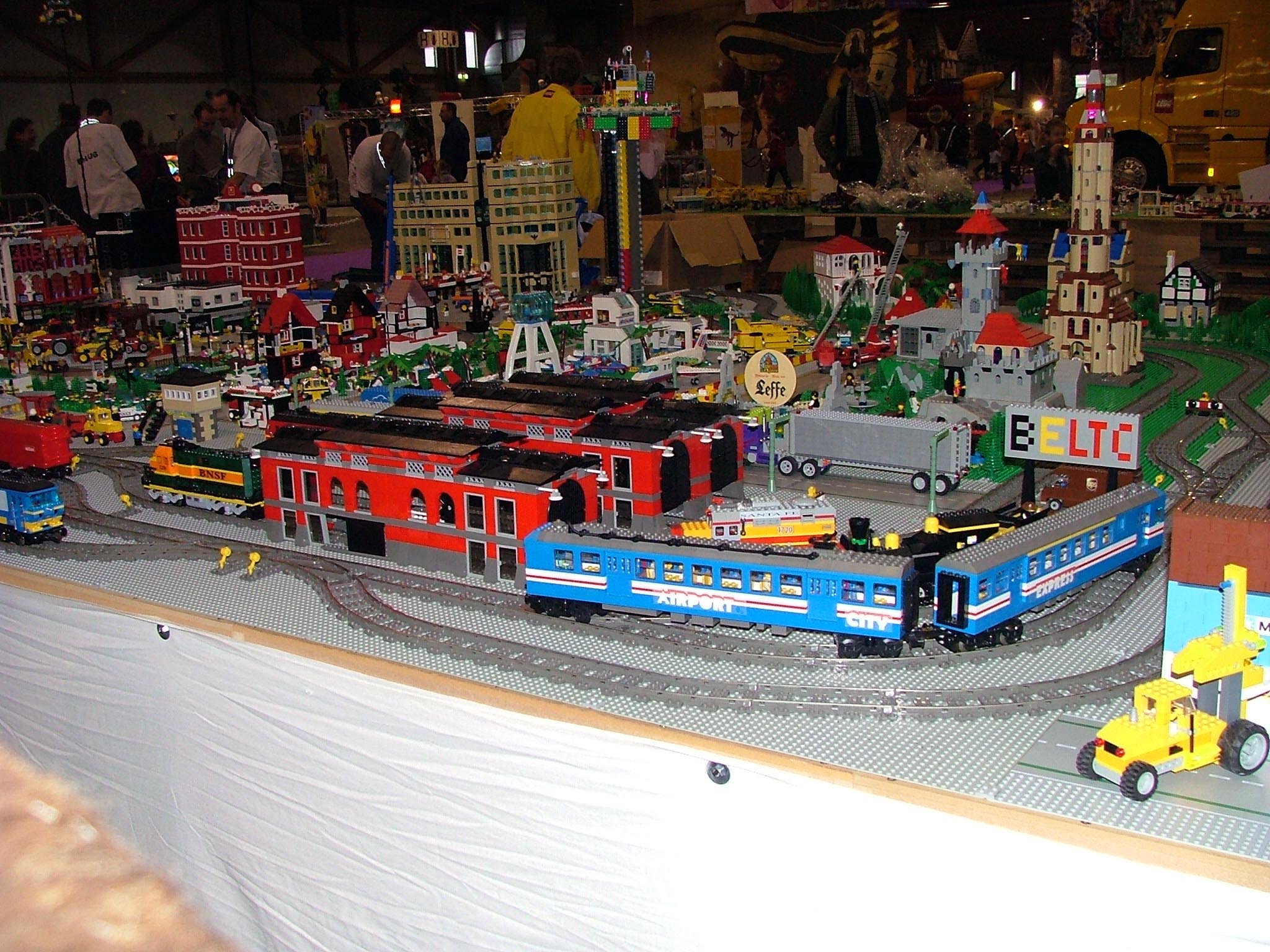 legofestival04113659.jpg