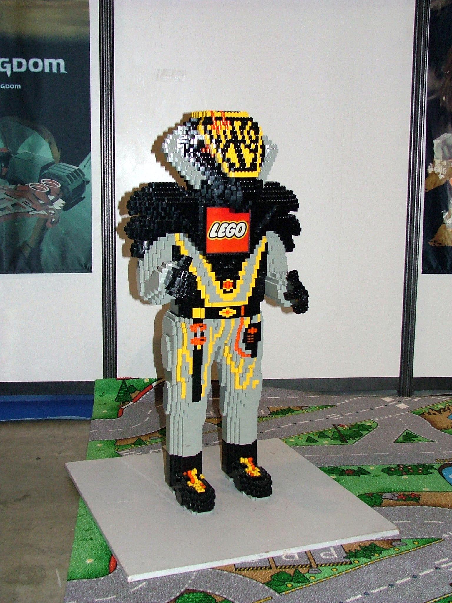legofestival04123032.jpg