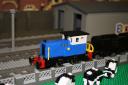 train_17001.jpg