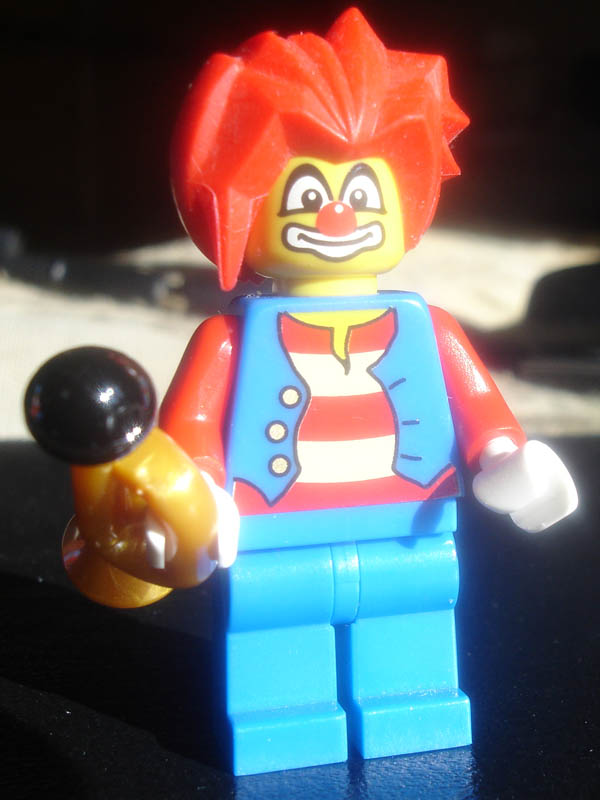 redclown.jpg
