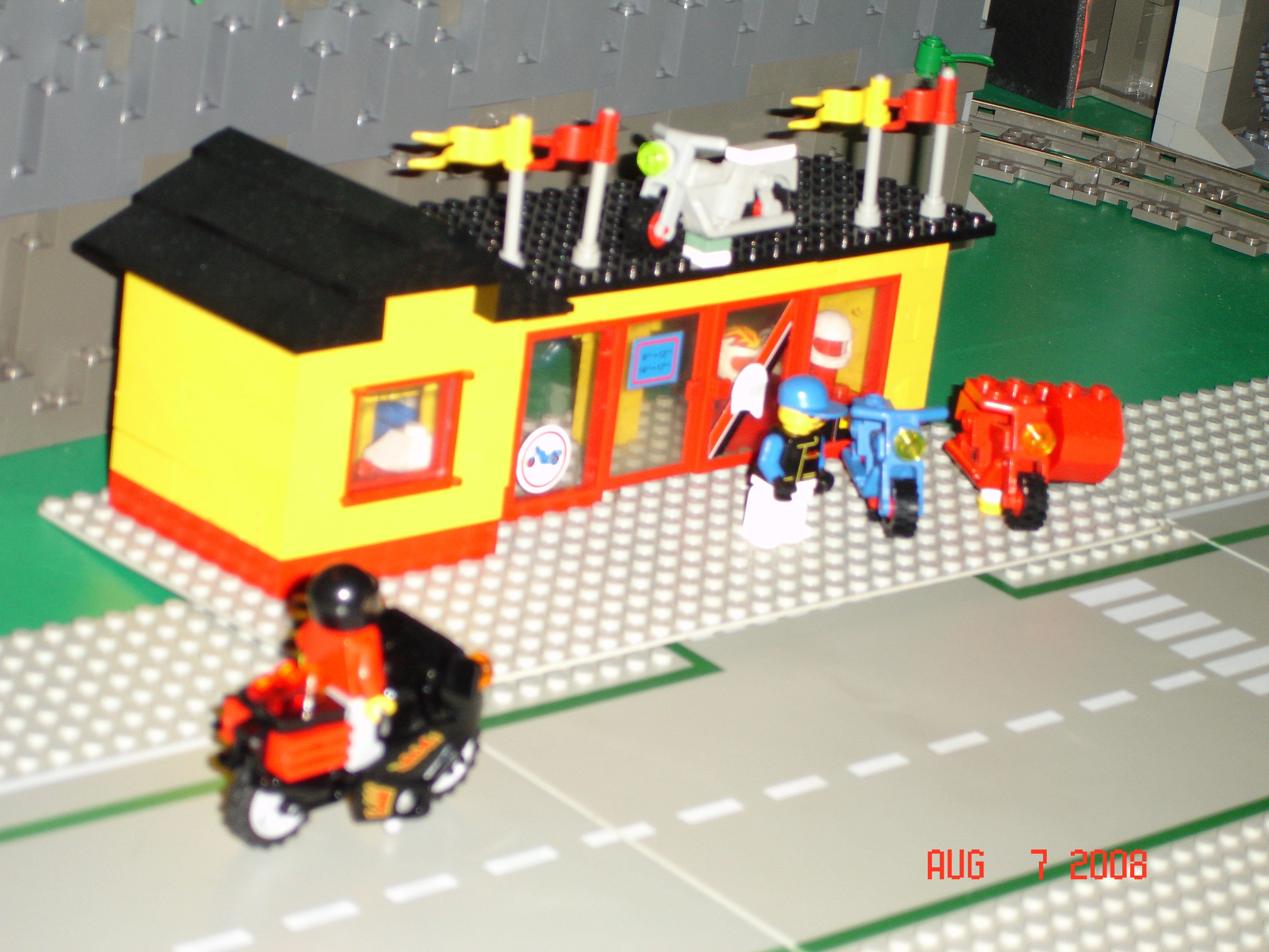 motorcycleshop.jpg
