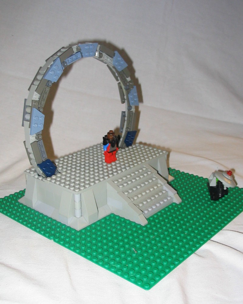 stargate_fig_fltside.jpg