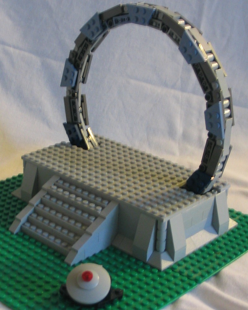 stargate_frtside.jpg