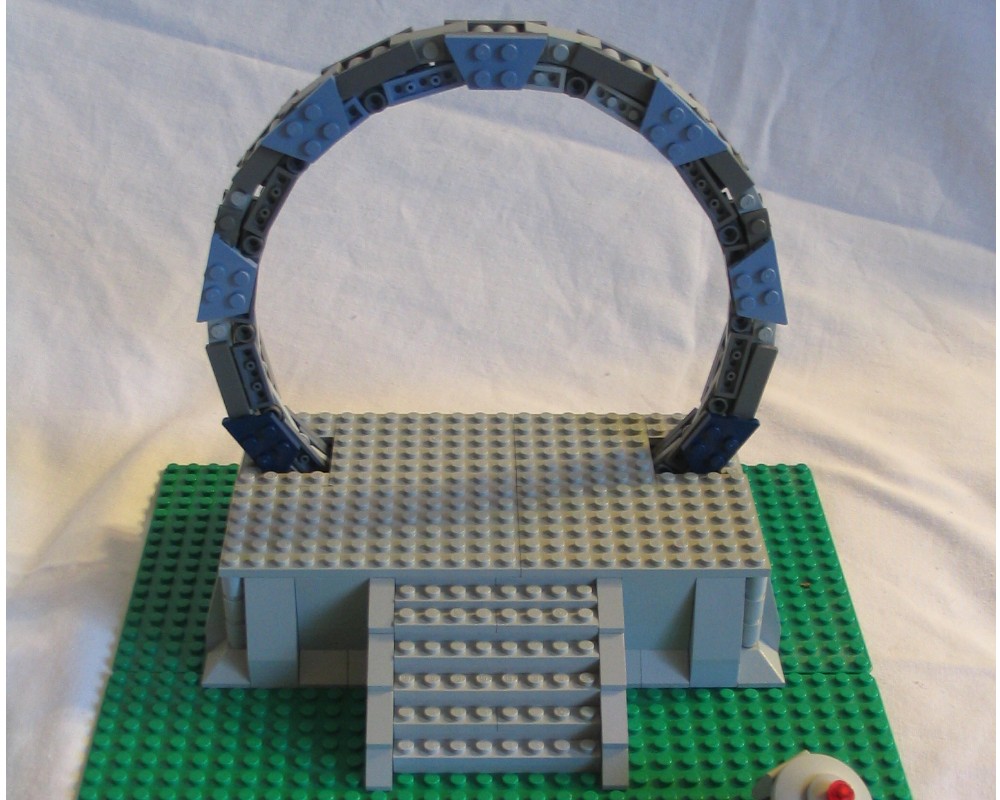 stargate_tfront.jpg