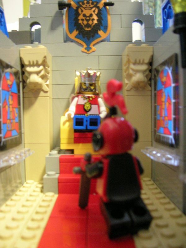 08_throne_room_front.jpg